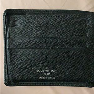 Louis Vuitton men’s wallet in black